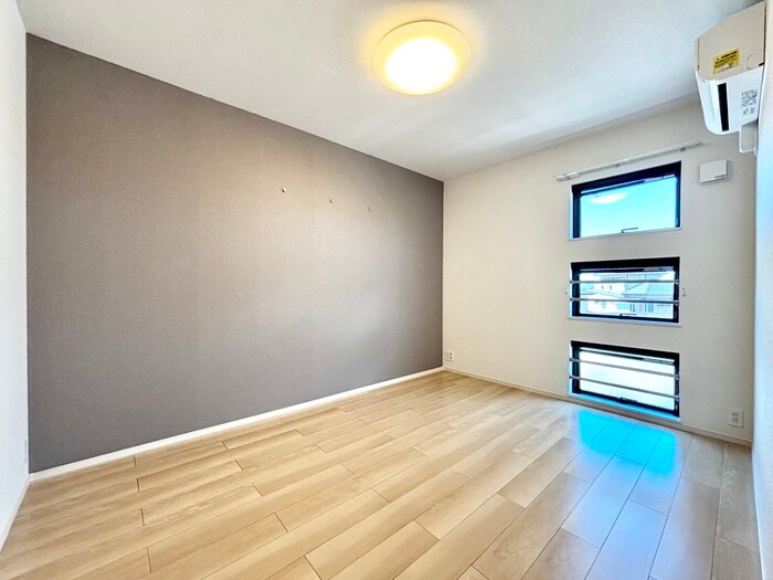 エレガンシアⅠの物件内観写真