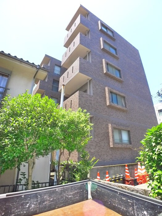 れいめい下荒田の物件外観写真