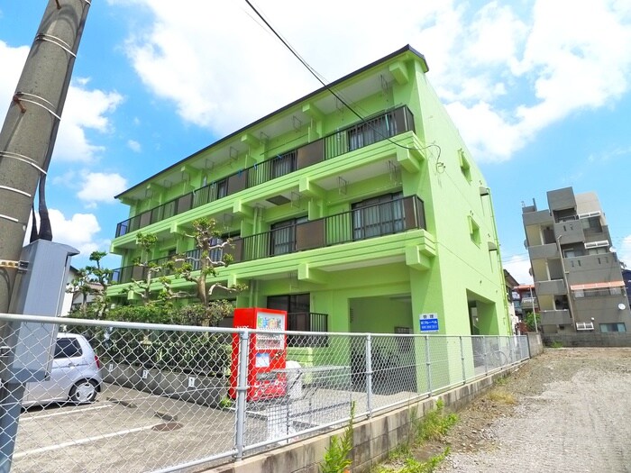 ｍ　ａｐａｒｔｍｅｎｔの物件外観写真