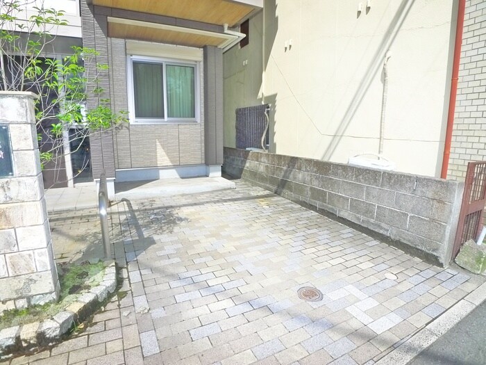 シャーメゾン純心電停前の物件外観写真