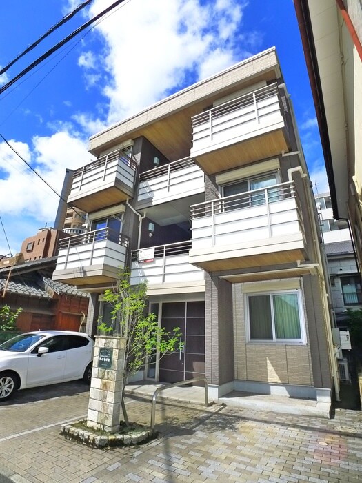 シャーメゾン純心電停前の物件外観写真