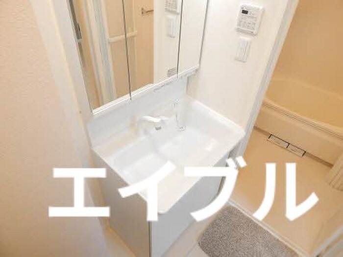 シャーメゾン純心電停前の物件内観写真