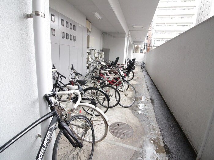 サンセーヌ大名の物件外観写真