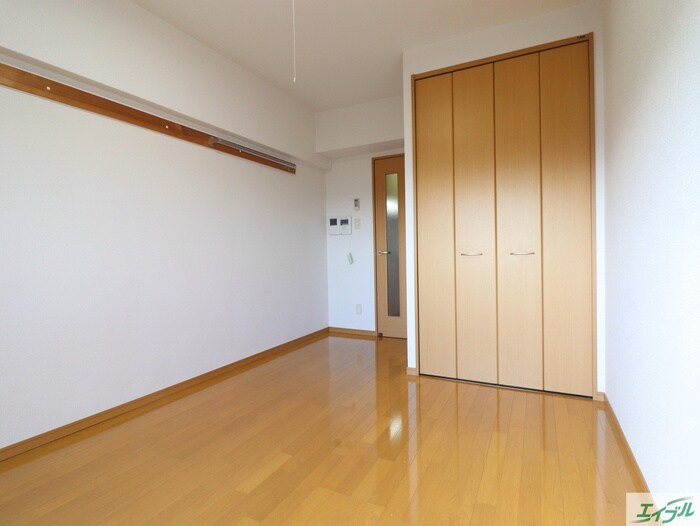 ロイヤルヒルズタワーの物件内観写真