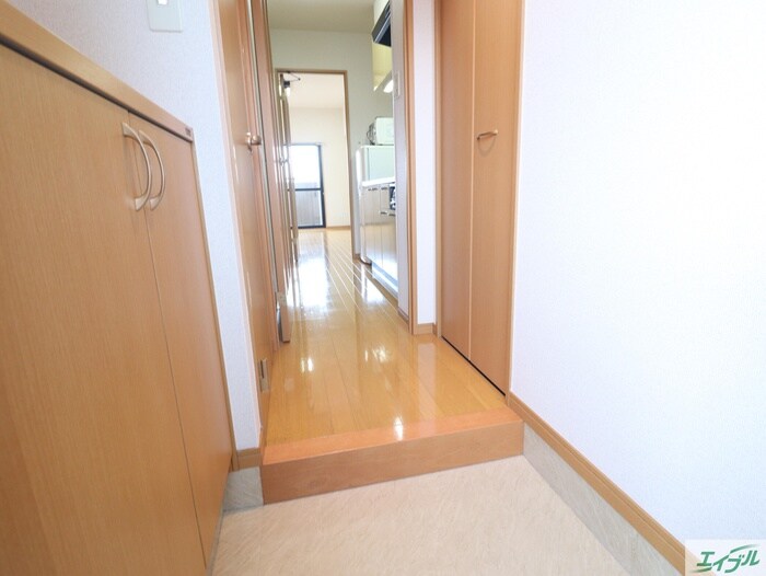 ロイヤルヒルズタワーの物件内観写真