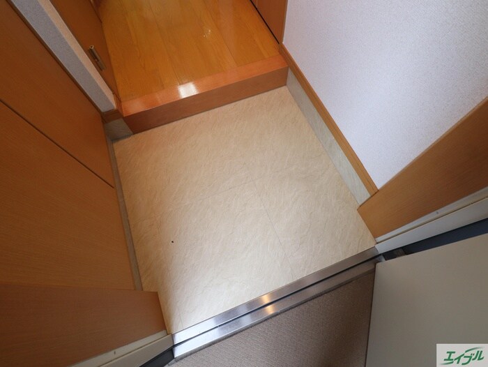 ロイヤルヒルズタワーの物件内観写真