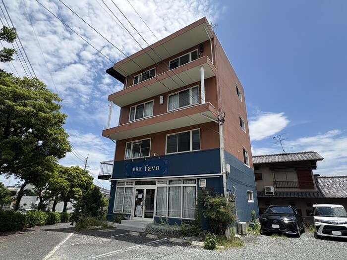 カネツグビルの物件外観写真