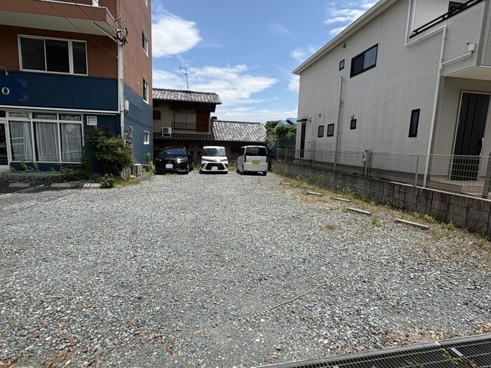 カネツグビルの物件外観写真