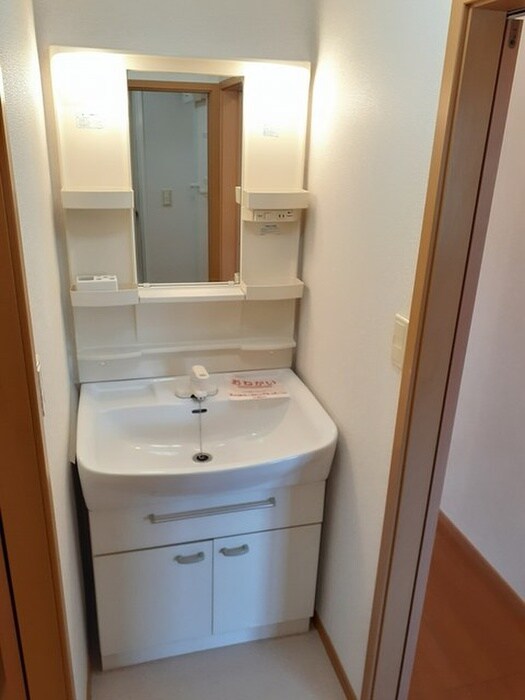 サンライズ・ヴィラの物件内観写真