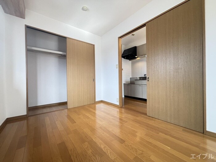 シャンブルクレ－ルの物件内観写真