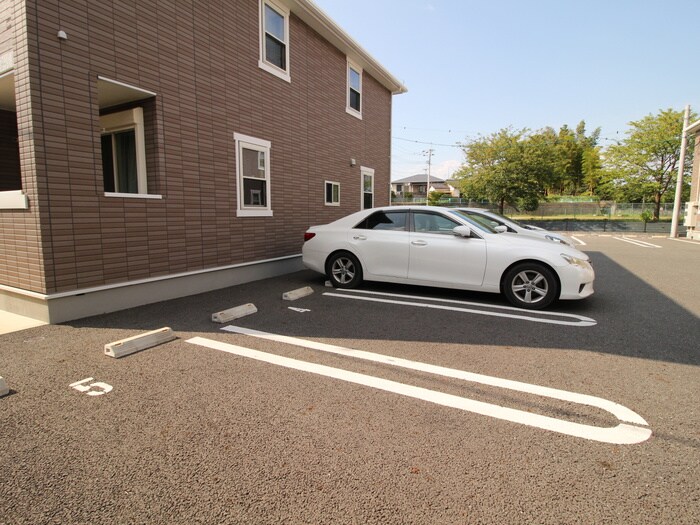 アミティエ1号館の物件外観写真