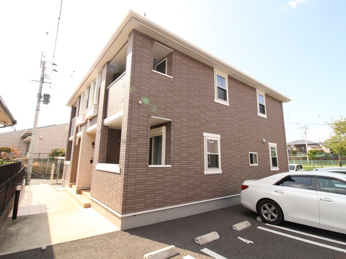 アミティエ1号館の物件外観写真