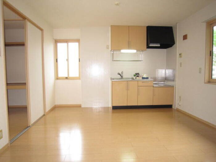 メディオ・ルーチェAの物件内観写真