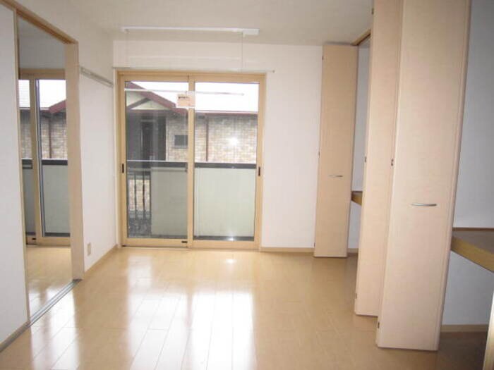 メディオ・ルーチェAの物件内観写真