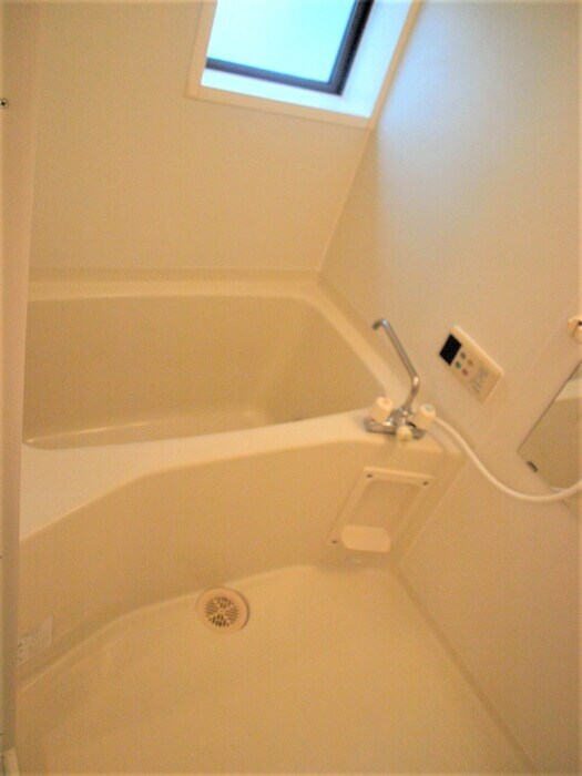 メディオ・ルーチェAの物件内観写真