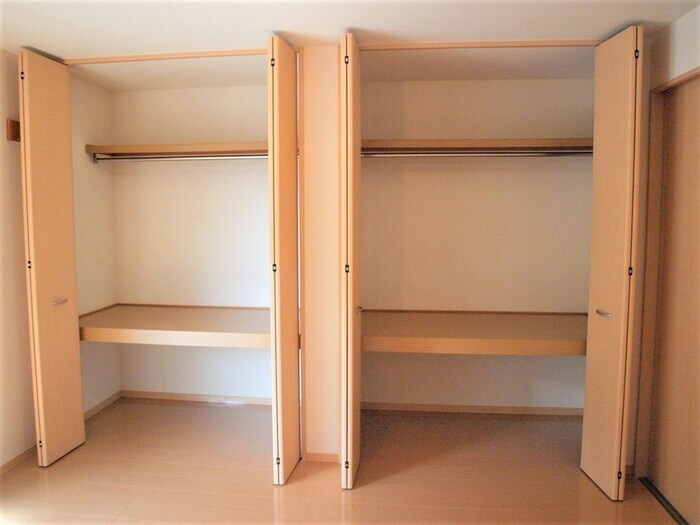 メディオ・ルーチェAの物件内観写真