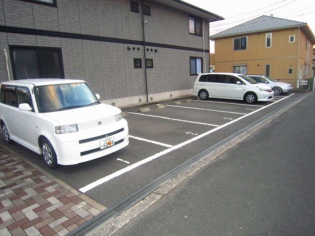 グランドゥ－ルＢの物件外観写真