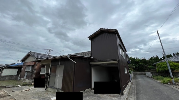 鞍手貸家の物件外観写真