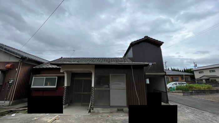 鞍手貸家の物件外観写真