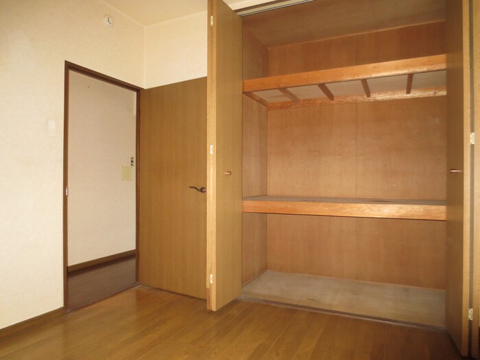 グランド－ル大産の物件内観写真