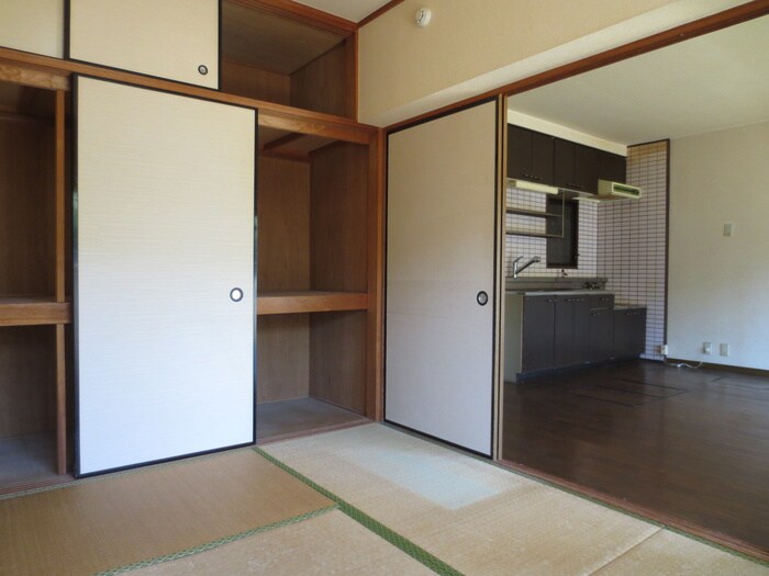 グランド－ル大産の物件内観写真