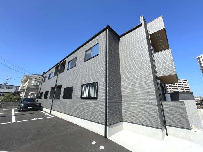 Urben Nestの物件外観写真