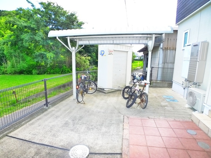 カーサ・パーシモンの物件外観写真