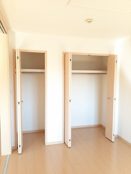 カーサ・パーシモンの物件内観写真