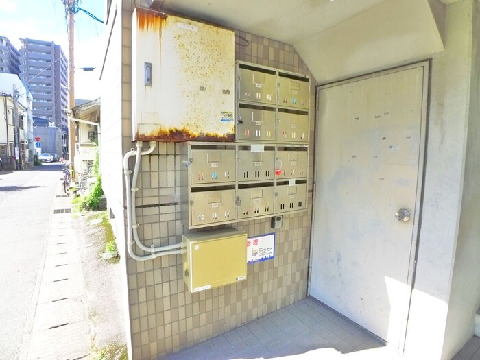 フローラル上本町の物件外観写真