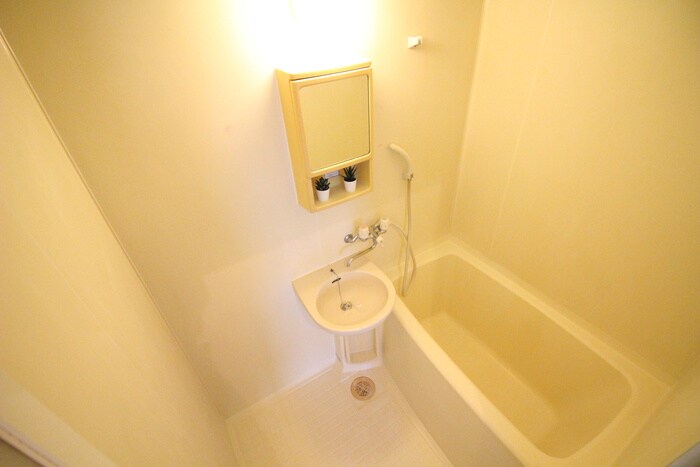 フローラル上本町の物件内観写真