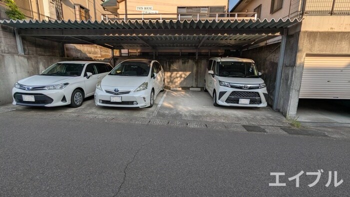 ツインハウスミチエールの物件外観写真