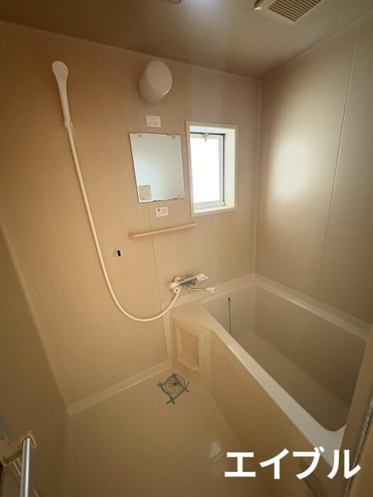 ロイヤルハイツの物件内観写真