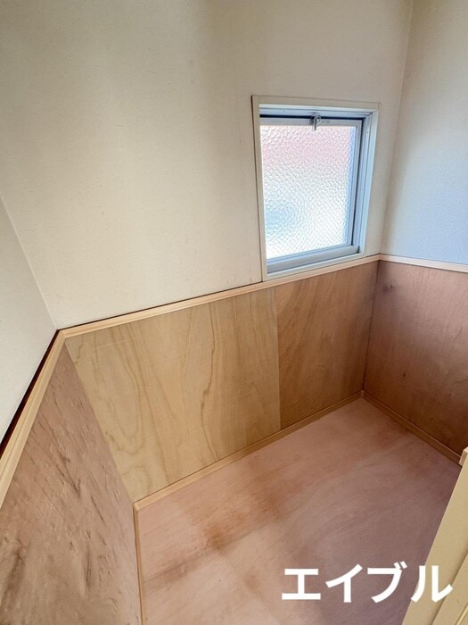 ロイヤルハイツの物件内観写真