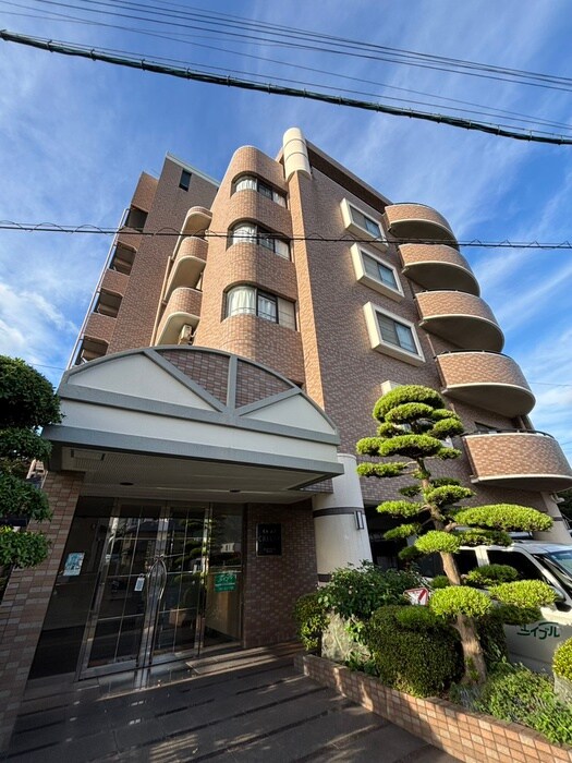 クレセール大久保の物件外観写真