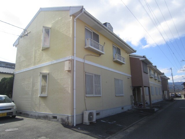 メロディハイツ八尋の物件外観写真