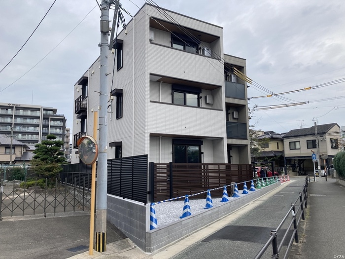 D-ROOM半道橋の物件外観写真