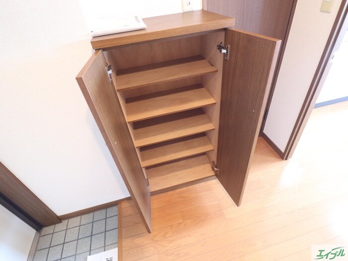 アルベール石丸の物件内観写真