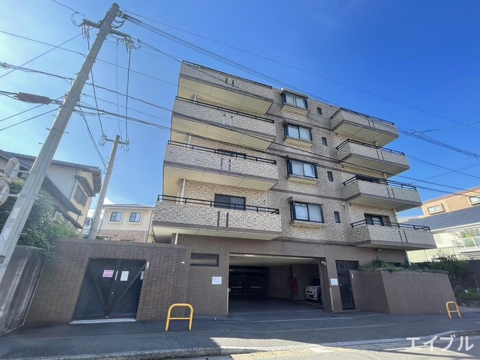 グレースパインヒルズ高宮の物件外観写真