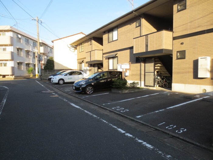 ヴェルドミール春日の物件外観写真