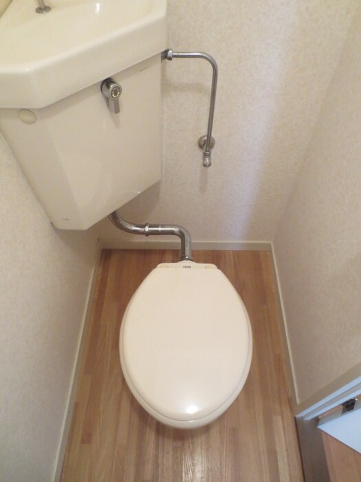 ロイヤルハイツ春日の物件内観写真