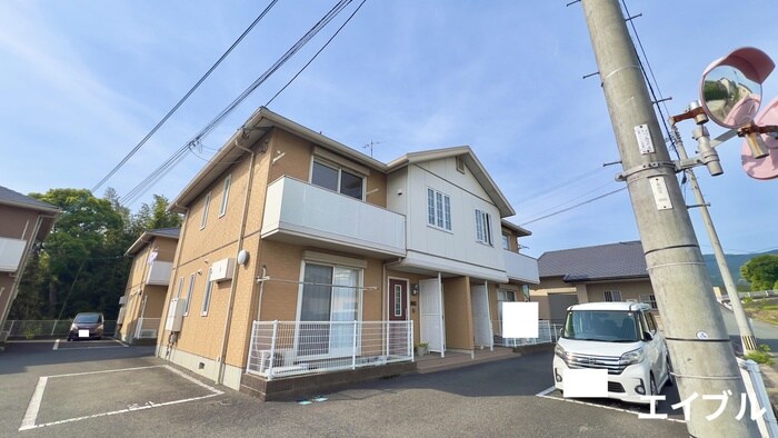 ＥＬＬＥ　ＧＡＲＤＥＮⅡ　Ｂ棟の物件外観写真