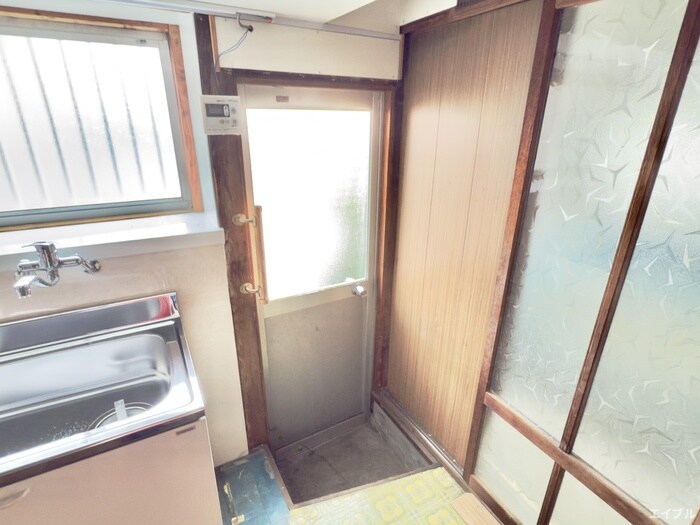 中の原戸建の物件内観写真