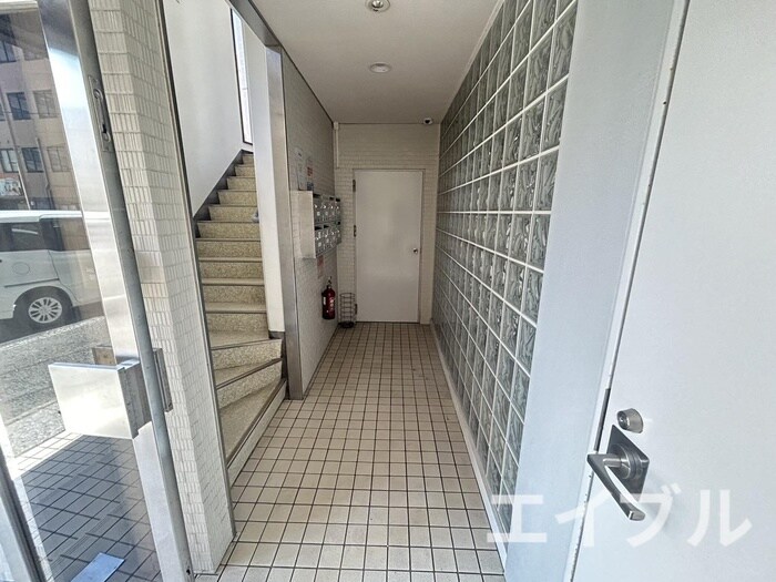 モールMビルの物件外観写真