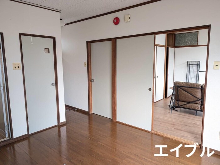 第一名山ビルの物件内観写真