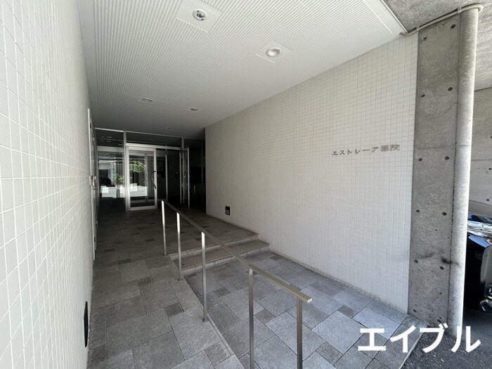 エストレ－ア薬院の物件外観写真