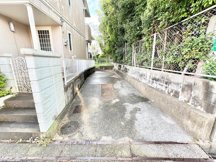 ワイ・エヌ・カンパニー邸の物件外観写真