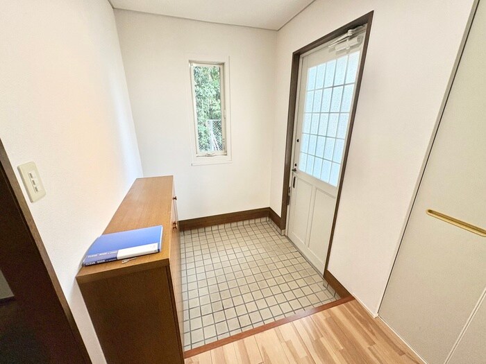 ワイ・エヌ・カンパニー邸の物件内観写真