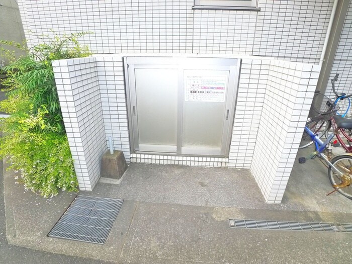 クラウンステージの物件外観写真