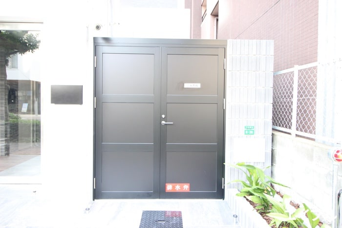 グランド アセントの物件外観写真