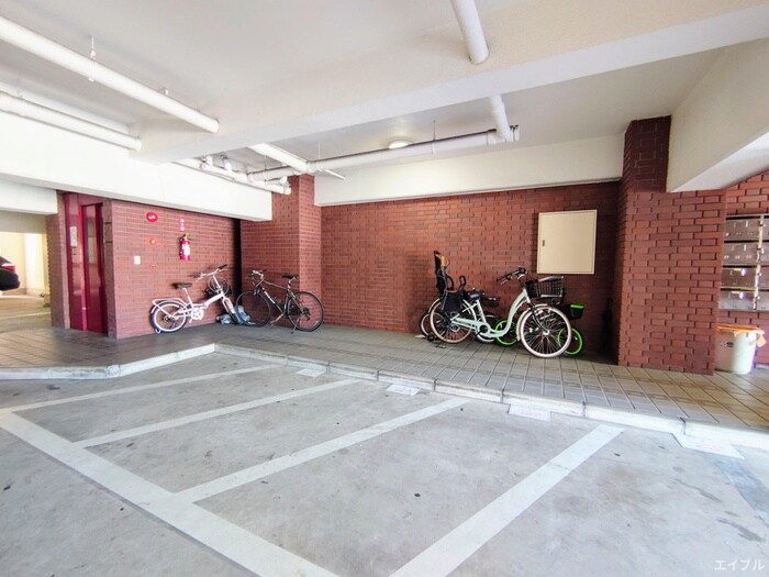 サンシャイン１０の物件外観写真